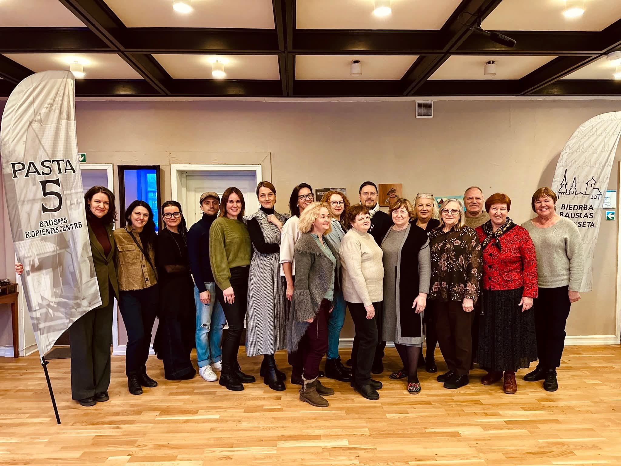 “Bites” mācīsies NVO inkubatorā